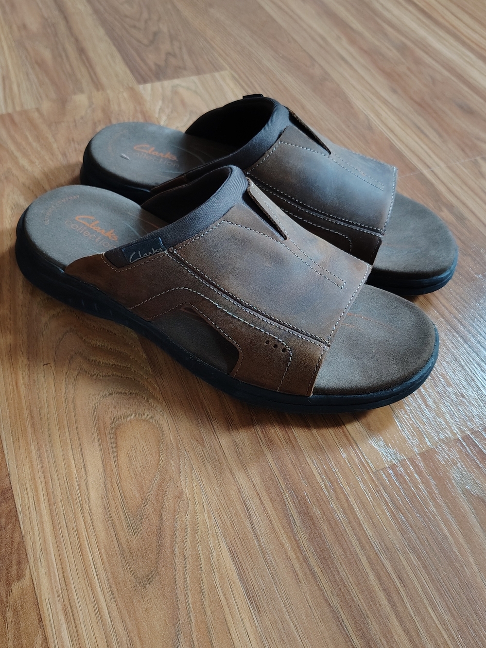 Clarks Men’s Brown Leather Slide Sandals